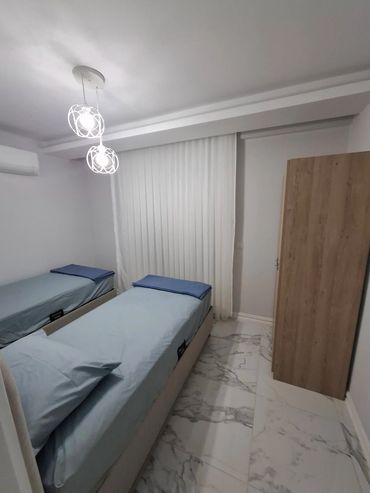 Tisan Adası Apart