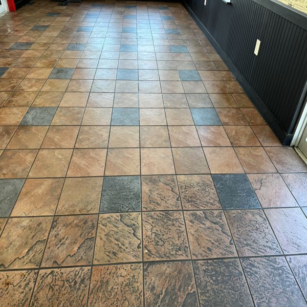 Before after picture of a restaurant we cleaned.