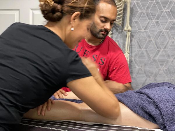 Dee Tissue Massage, Thai Massage, Massage therapy