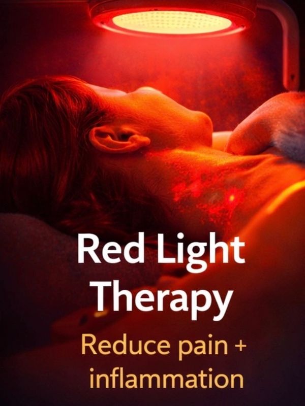 Person receiving red light therapy to reduce pain and inflammation.