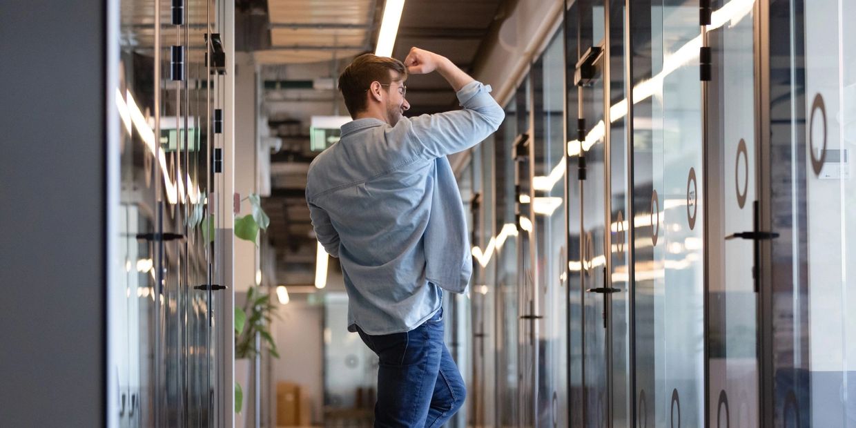 Business person celebrating 
Photograph: fizkes/Shutterstock.com
ISYS Technologies
About Us
i2x/isys