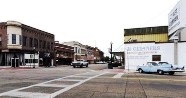 Main Street and 9th - in Caldwell Idaho
