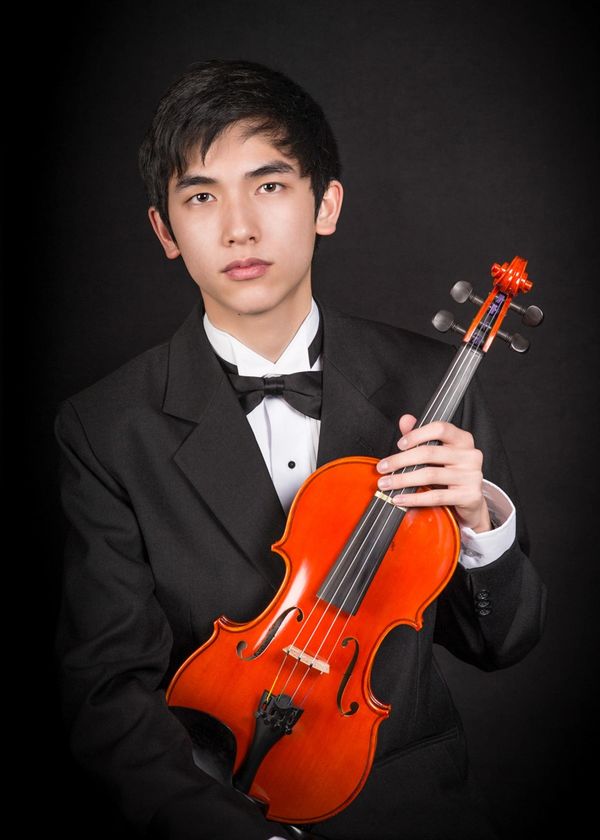 Musician Portrait Example, Violin