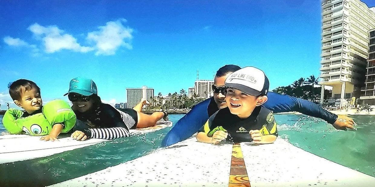 Surf lessons Waikiki Beach Boy Hale at Surf In The City Waikiki