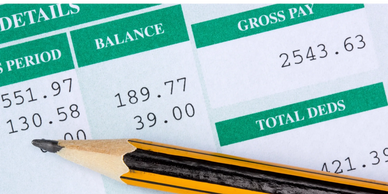 QuickBooks Payroll professional assisting a business with payroll processing and compliance.