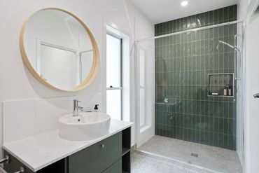 Modern Ensuite