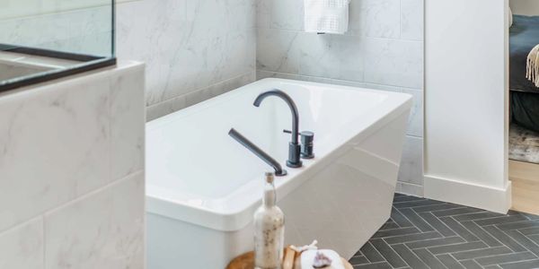 Luxurious bathrooms are standard with Crystal Cove Homes