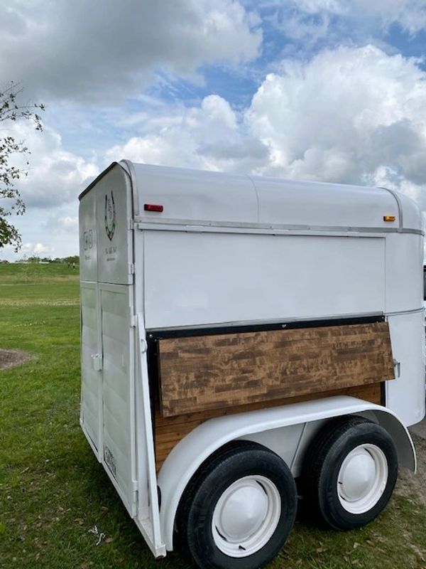 horse trailer bar