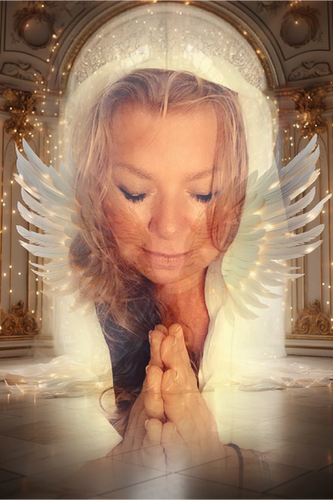 It is time to step into your Goddess Essences.
Empowering yourself to be the highest version that yo