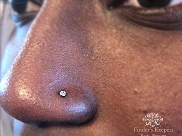 nose piercing price