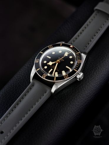 Northstar straps sailcloth Smith & Rowe watch stand Tudor black bay 58 luxury watch watch shooter