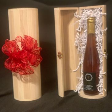 18 ounce honey bottle in a wooden box