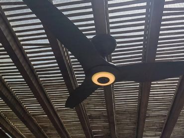 SkelMetal: Dedicada a la automatización completa, control de iluminación, internet y domótica