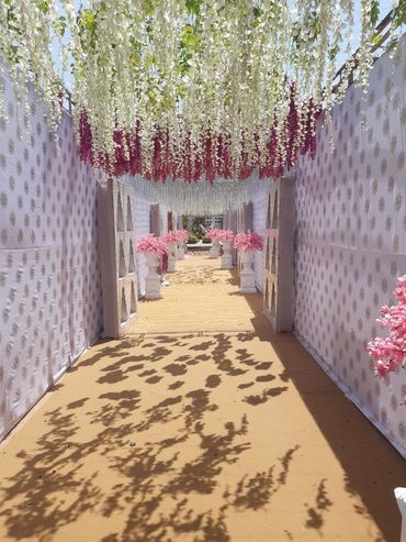 flower wedding decorators in pune