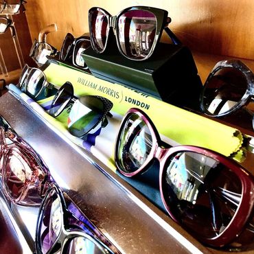 Eye glasses Shelf