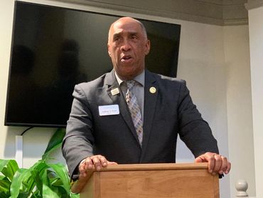 Stockbridge Mayor Anthony Ford presenting to HCCC on March 10th, 2020