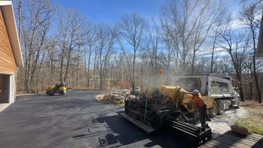Driveway Asphalt Paving in Lampe Missouri