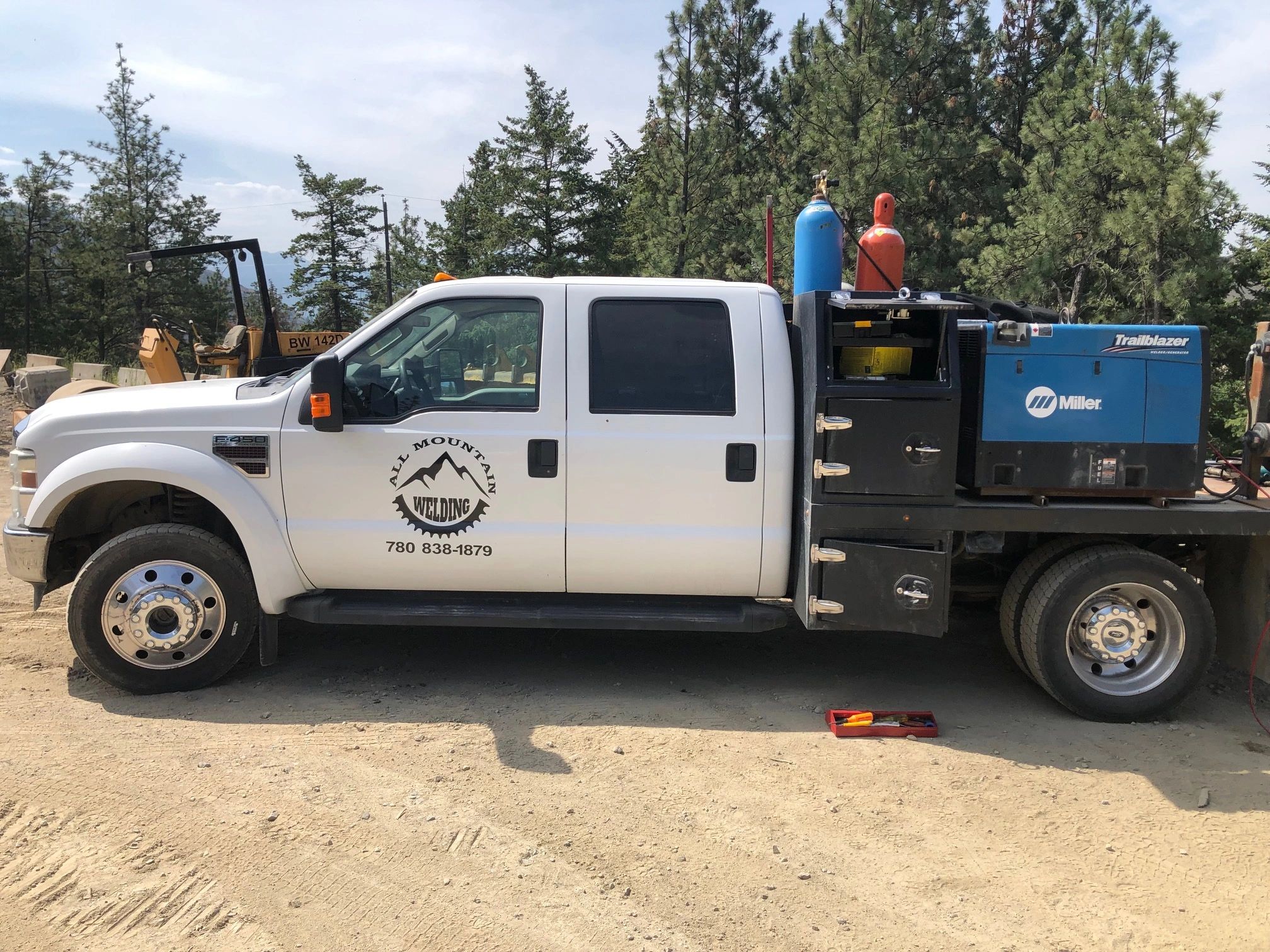 Mobile welding repair and fabrication
