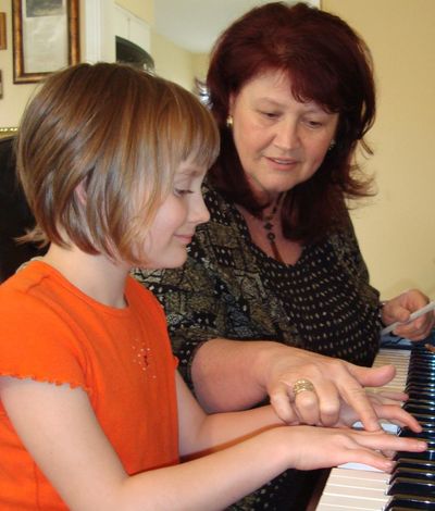 Maddi said: This is the best piano lessons in my area!