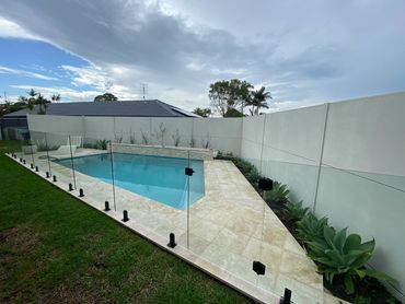 ModularWalls with Frameless Glass