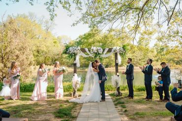 Gorgeous pondside ceremony site.
