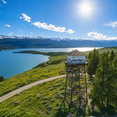 Off-road trails leading to Hebgen Lake Fire Tower Lookout