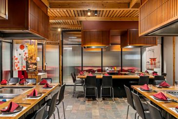 KIWAMI Teppanyaki restaurant dining area