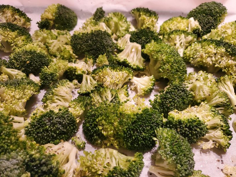 roasted broccoli, pan roasted broccoli, roasted broccoli recipe, easy side dishes