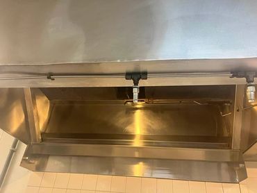 Commercial kitchen exhaust cleaning service.
Commercial hood cleaning services.