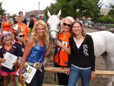 Annie, Thunder, Sharon and Kim
