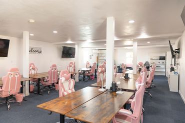 Hollowberry Manor Creative Retreat Workroom Colorado Scrapbook Retreat Colorado Quilt Retreat