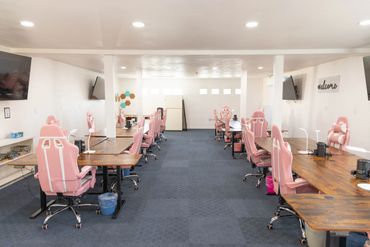 Hollowberry Manor Creative Retreat Workroom Colorado Scrapbook Retreat Colorado Quilt Retreat