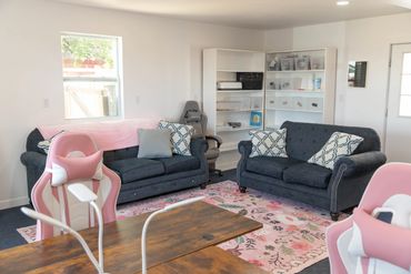 Hollowberry Manor Creative Retreat Workroom Colorado Scrapbook Retreat Colorado Quilt Retreat