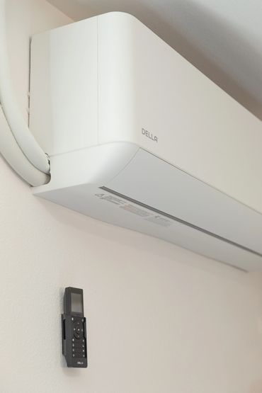 Hollowberry Manor Creative Retreat Workroom Colorado Scrapbook Retreat Colorado Quilt Retreat