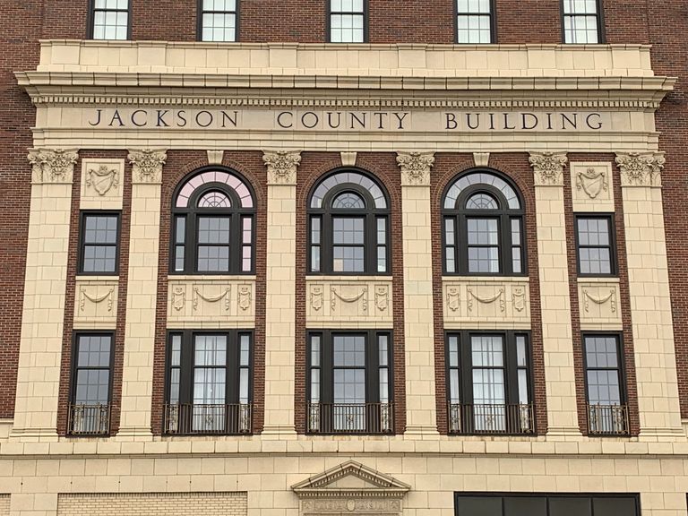 Jackson Michigan court attorney lawyer Business civil litigation criminal defense Divorce custody