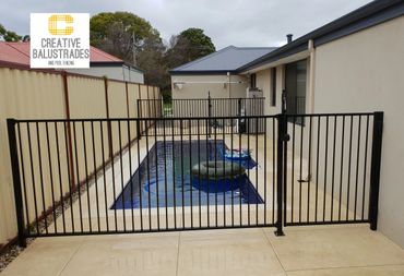aluminum pool fence, flat top pool fence