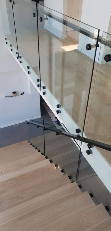 glass balustrade, matte black
