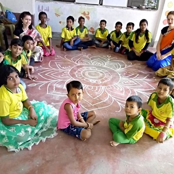 volunteer in indian charity