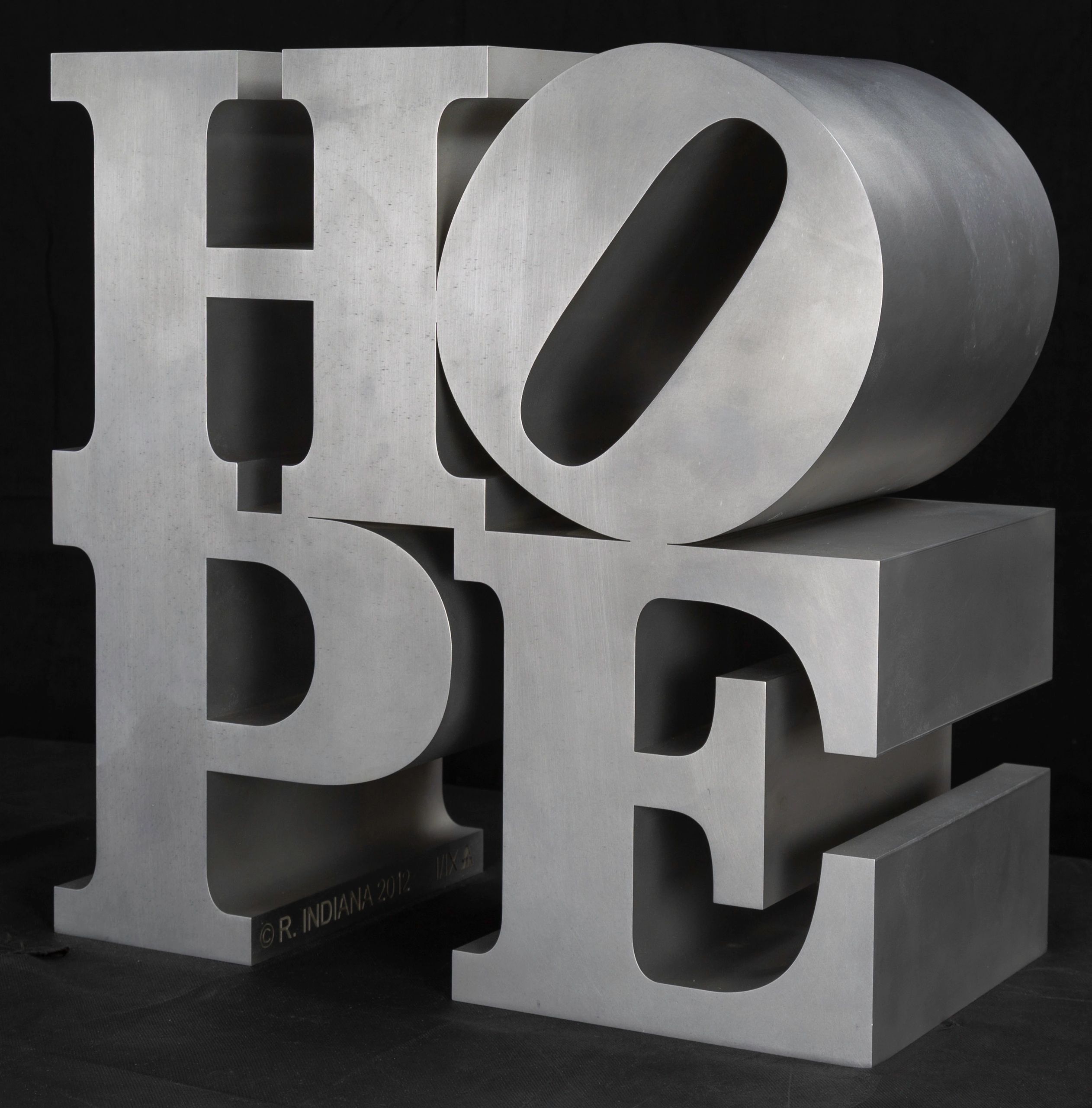 Robert Indiana Hope Sculpture
Aluminium 18 x1 8
signed  Robert Indiana