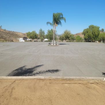 Leveling and grading a very nice Horse Arena.