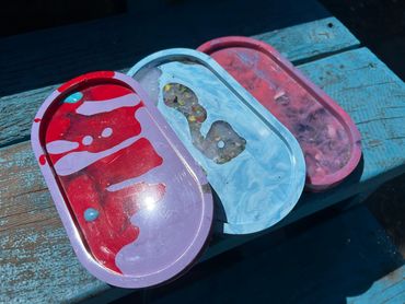 Mini trays made from reclaimed surf resin
