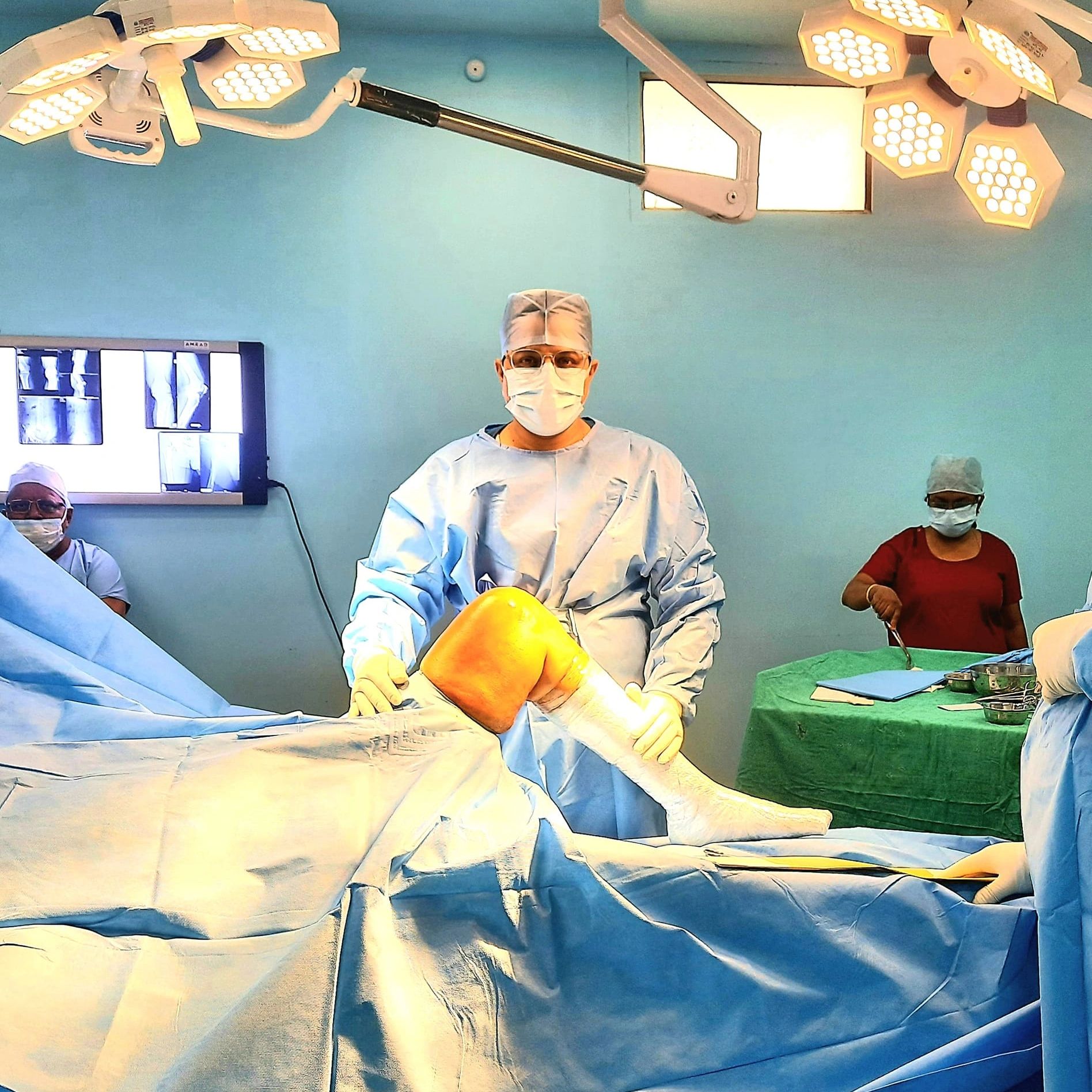 Dr Anurag Agrawal
Best Ortho Doctor Surgeon in Prayagraj
Sports & Ligament Injury, Arthritis.