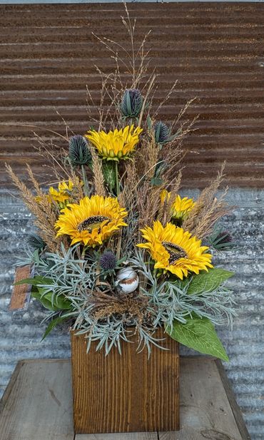Quail Suns Thistles in Wooden Box