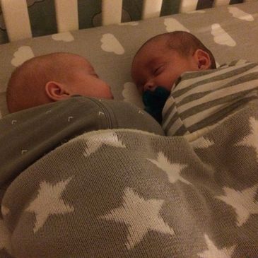 Sleeping babies. Sleep consultant