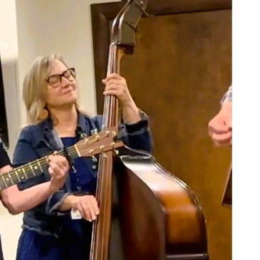 Wendy Muncy, The Farmer and The Crow, Bassist