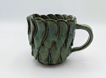 scalloped mug