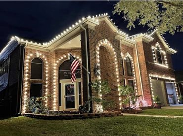 Holiday Light Install Warm White Color Lights