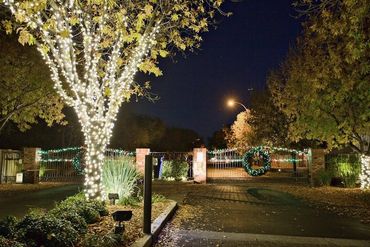 Commercial HOA Entrance Christmas Light Install