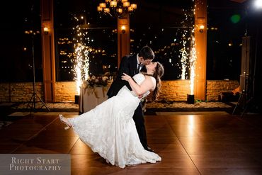 Cold Spark kiss. Photo by Right Start Photography, @rightstartstudios 