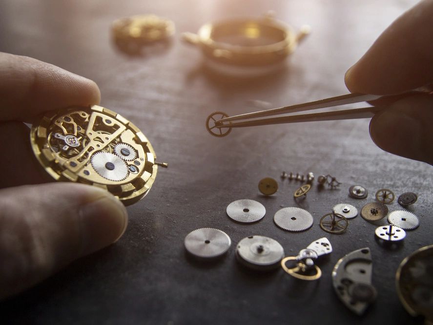 The process of repair of mechanical watches 